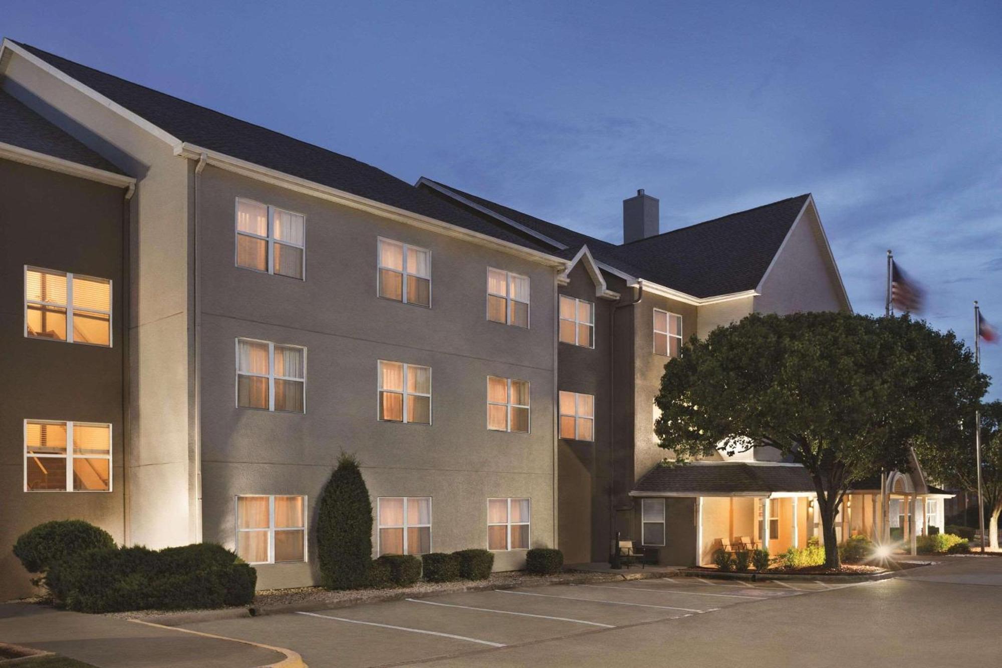 Country Inn & Suites By Radisson, Lewisville, Tx Εξωτερικό φωτογραφία